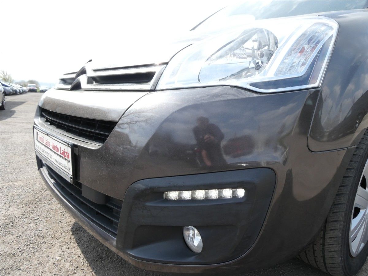 Citroën Berlingo, 1,6 HDi 73kW MULTISPACE, závěs - fotka 4