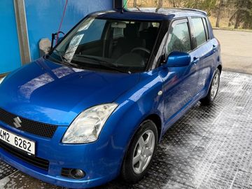 1.3 benzin (68 kW)