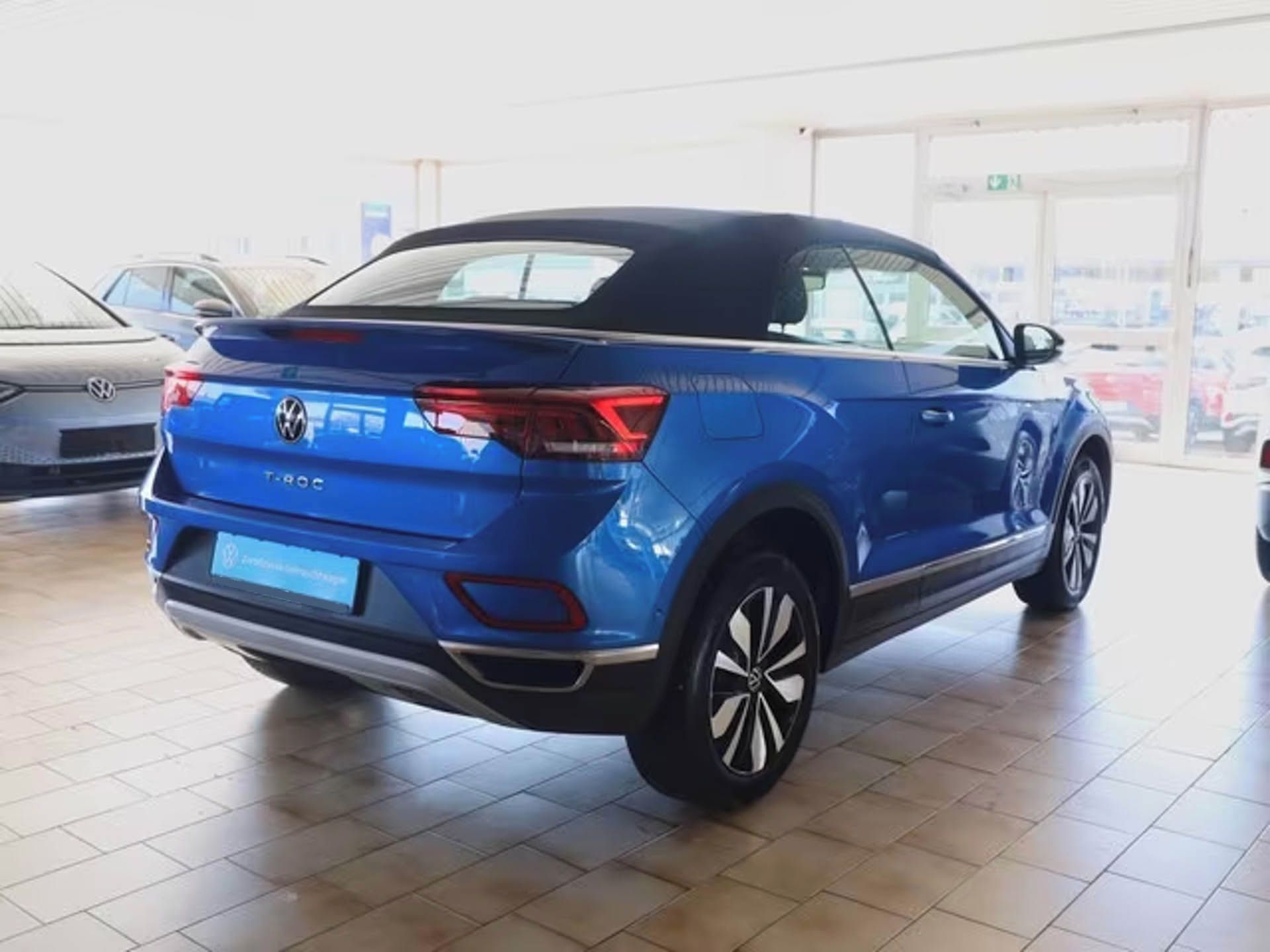 Volkswagen T-Roc, 1.5 TSI DSG ACC LED Kam - fotka 3