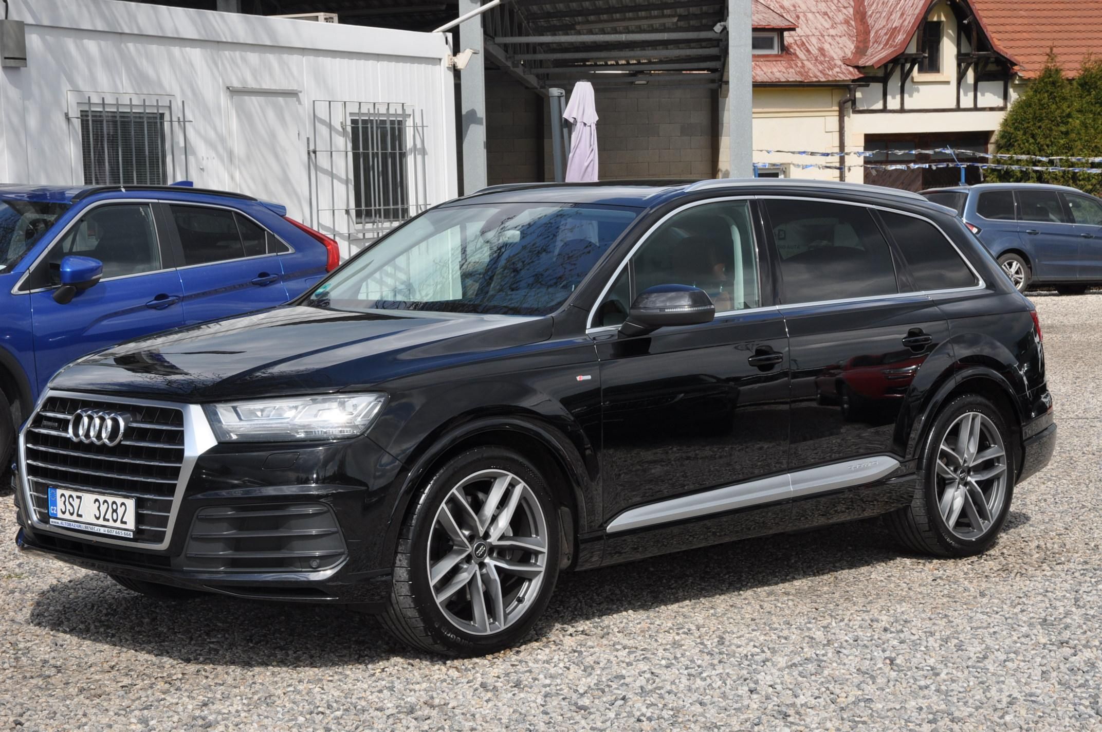 Audi Q7, 3.0TFSi 245kW 4x4 S-line 7.mís