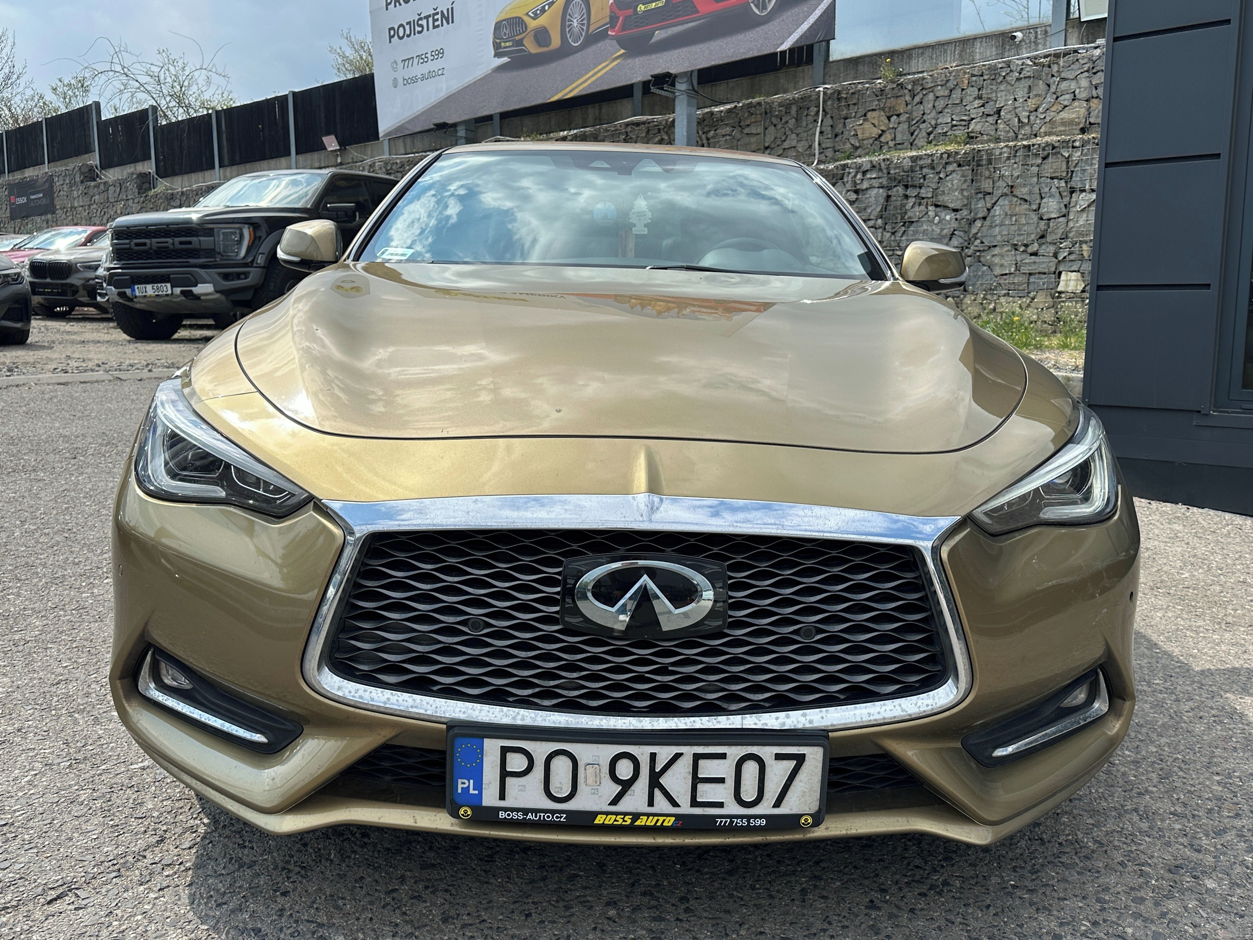 Infiniti Q60, Infiniti Q60 2018 - fotka 2