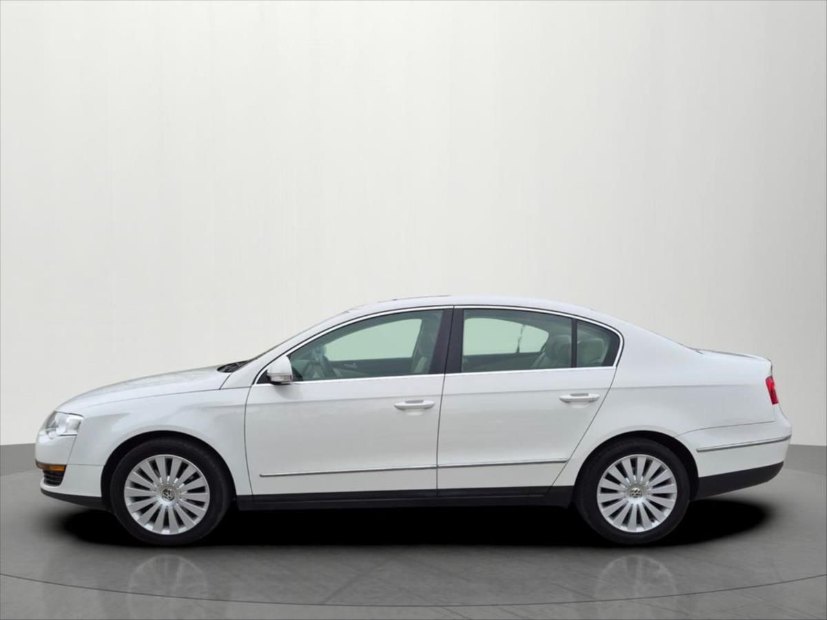 Volkswagen Passat, 2,0 TSi 147 Kw DSG klima kůže - fotka 4