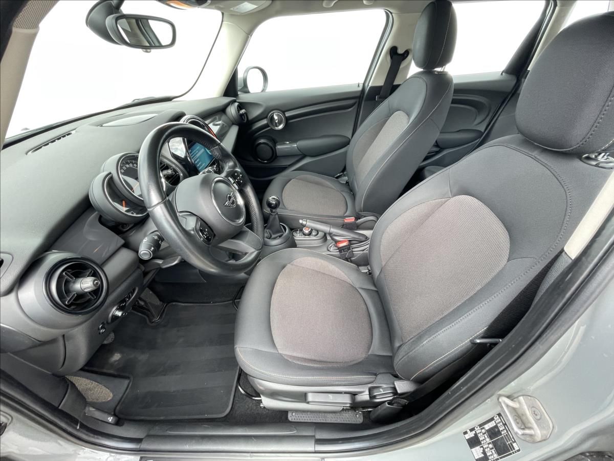 Mini Cooper, 1,5 PDC - fotka 4
