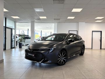 2.0 Hybrid e-CVT, GR SPORT