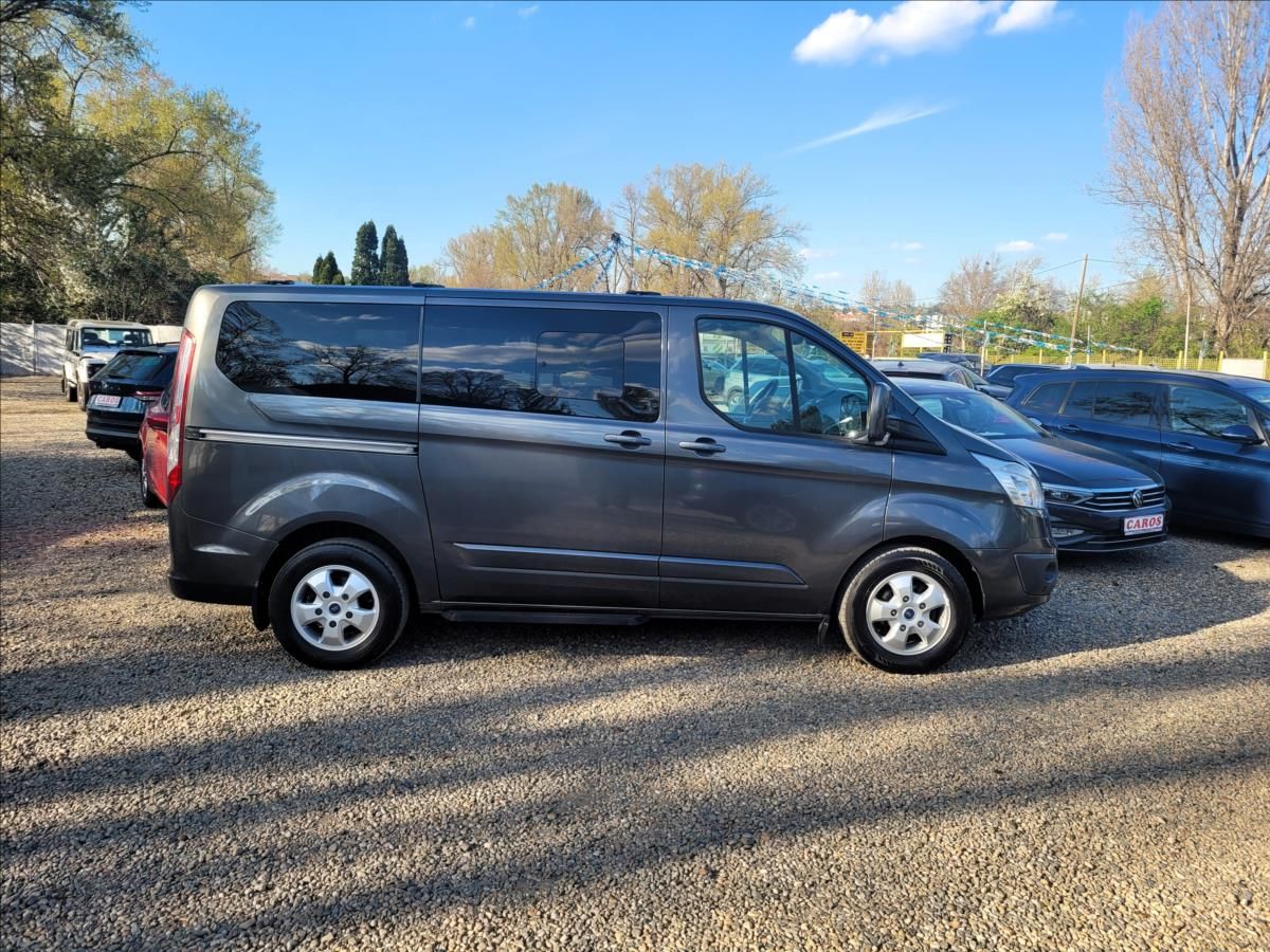 Ford Tourneo Custom, 2,0 tdci,Titanium,8míst,klima - fotka 4