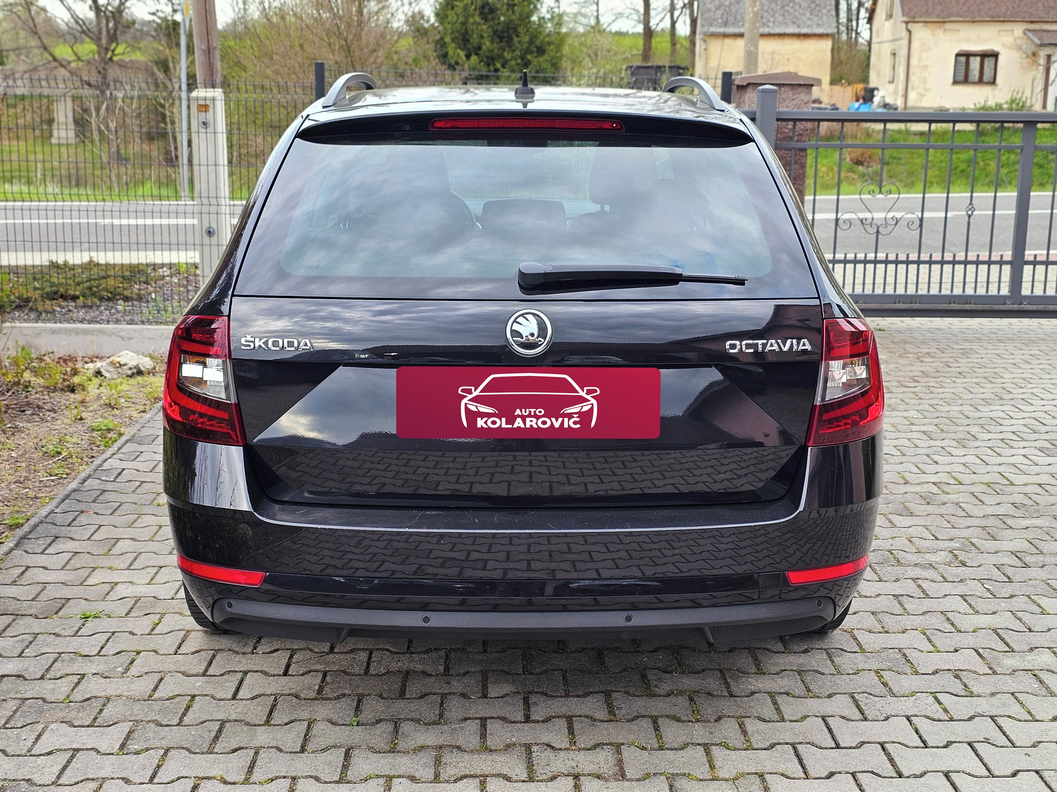 Škoda Octavia, 1.6 TDi DSG - fotka 6