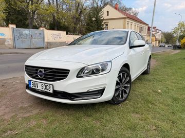 Volvo V60 Kombi, servis. kniha