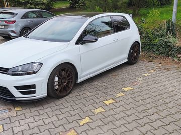 7R 2.0 tsi manuál