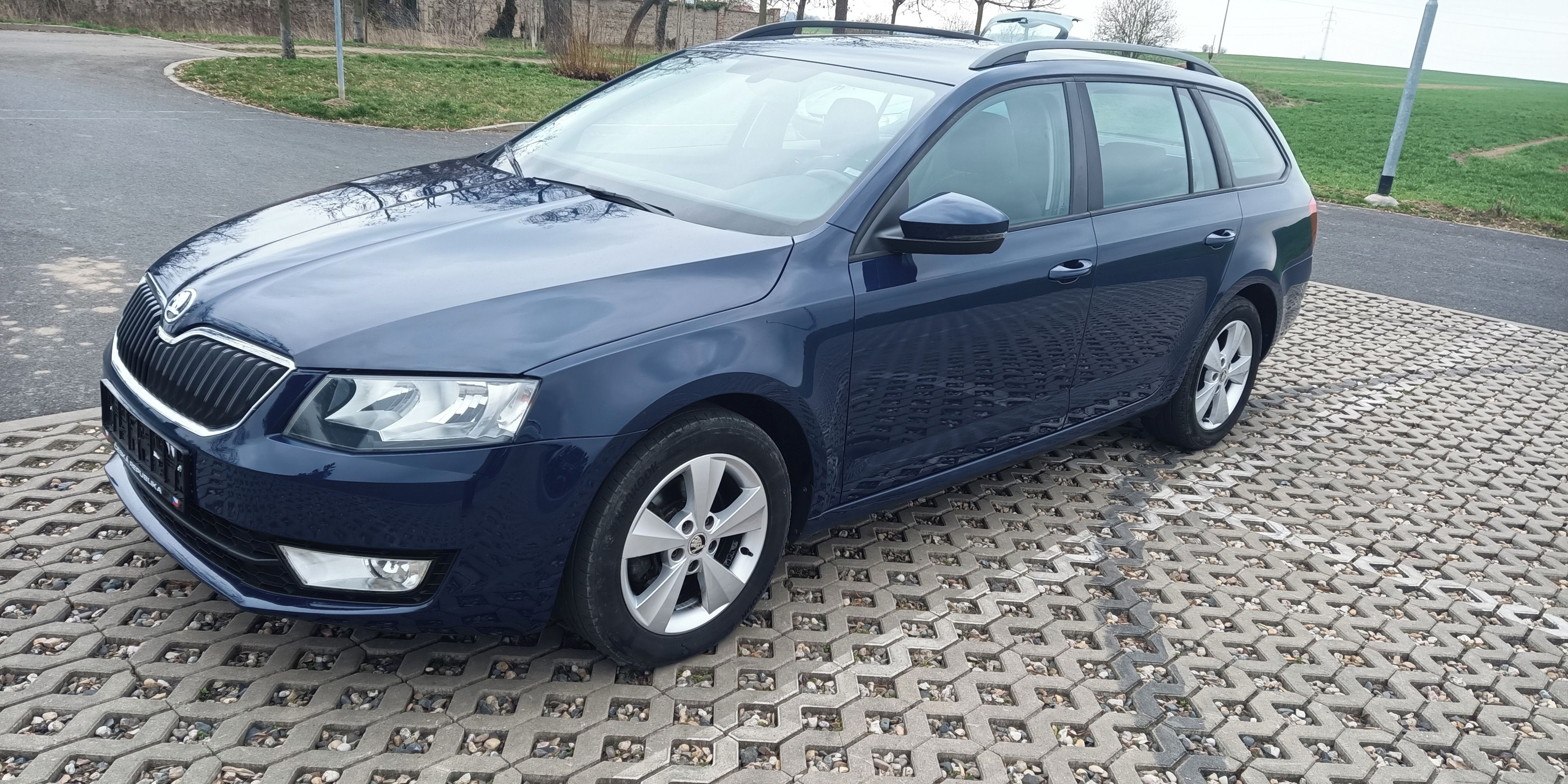 Škoda Octavia, Kombi 2,0 TDI,110 KW - fotka 2