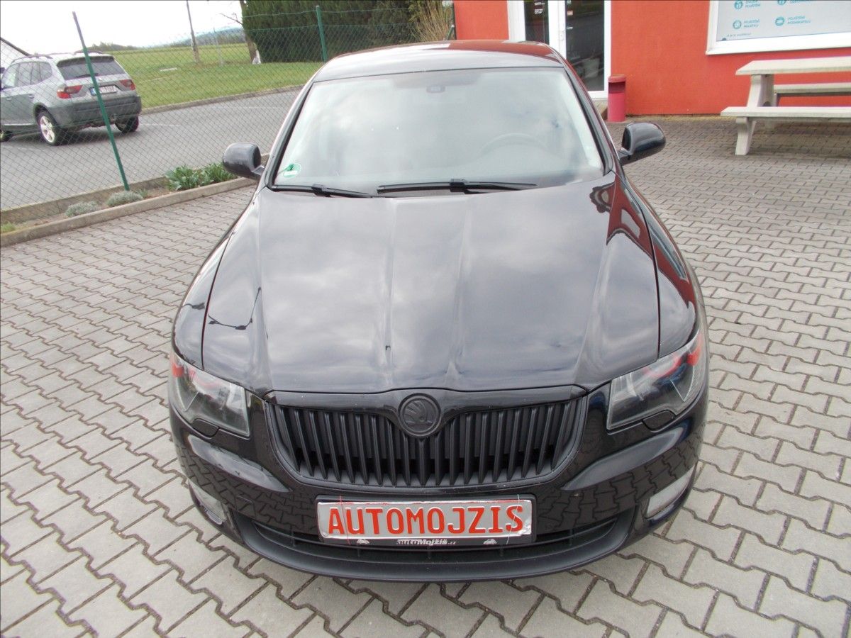 Škoda Superb, 3,6 V6 DSG ČR 4x4 NOVÁ STK PĚK - fotka 3