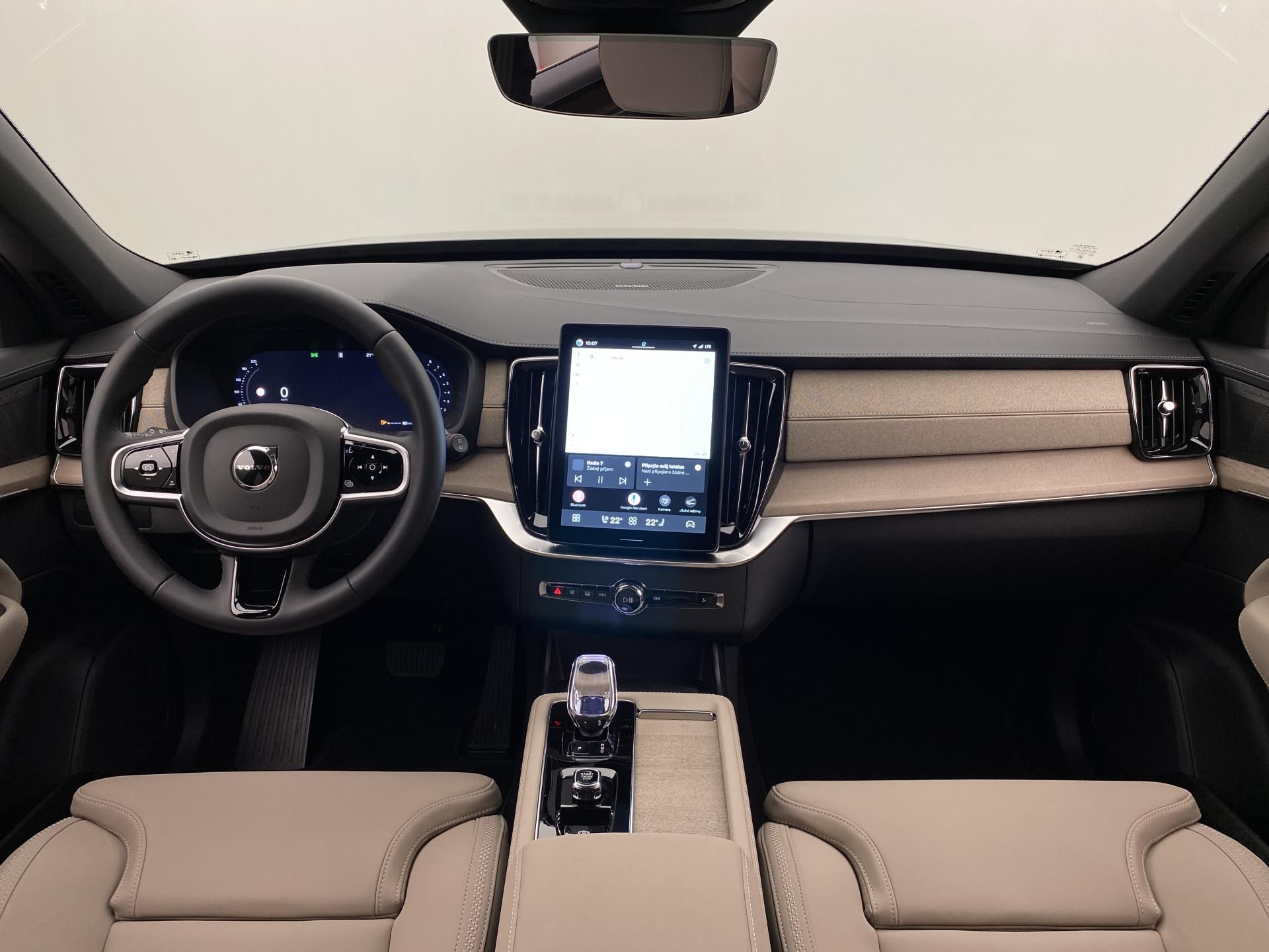 Volvo XC90, B5 AWD AUT BRIGHT PLUS - fotka 2