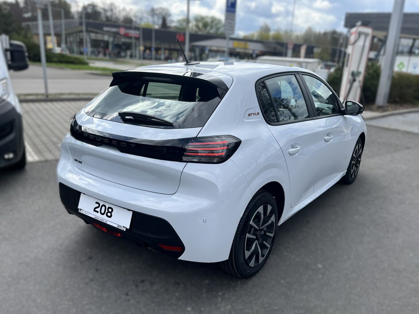 Peugeot 208, STYLE PureTech 100k MAN6 - fotka 4