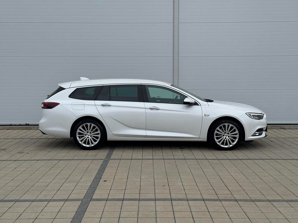 Opel Insignia, Sport Tourer 2.0 CDTi 154 kW - fotka 4