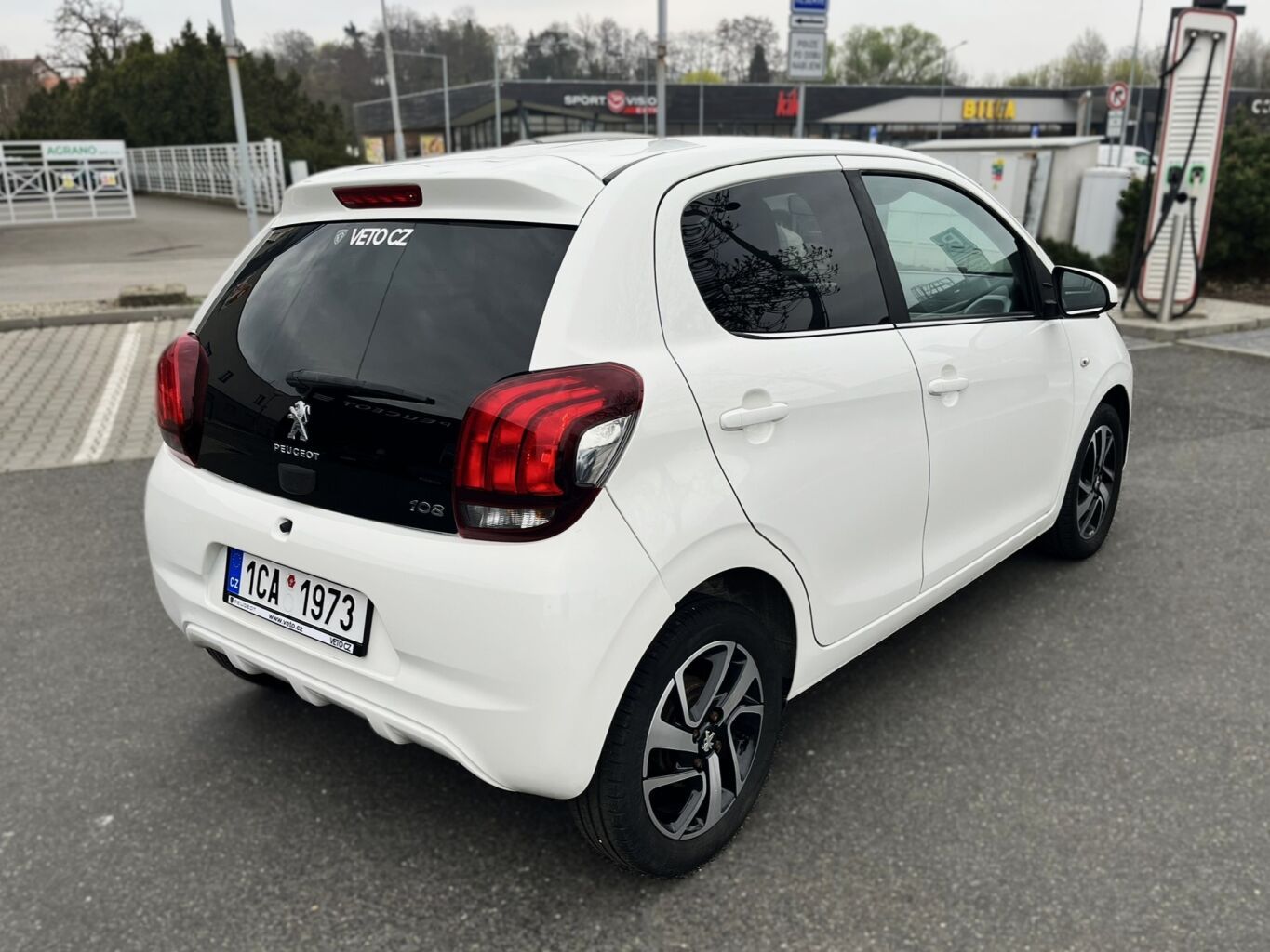 Peugeot 108, 1.0 PureTech, 51 kW, MAN 5 - fotka 6
