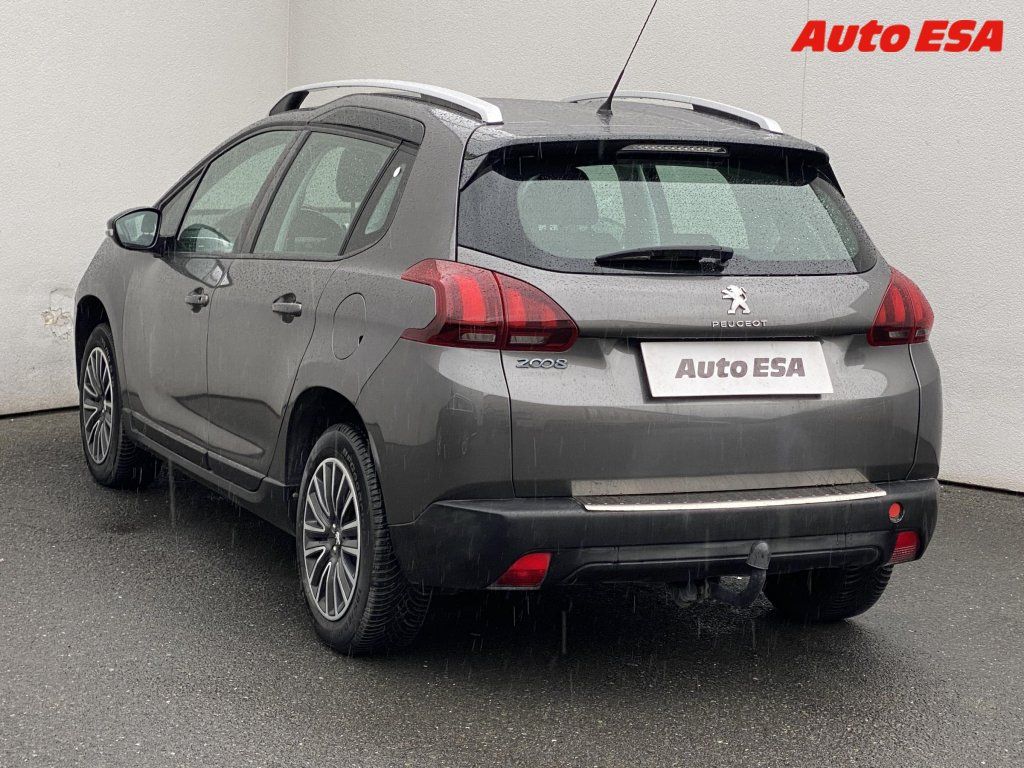 Peugeot 2008, 1.2PT,ČR,Allure,AC - fotka 6