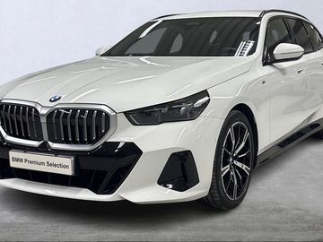 520d xDrive Touring MSport B&W