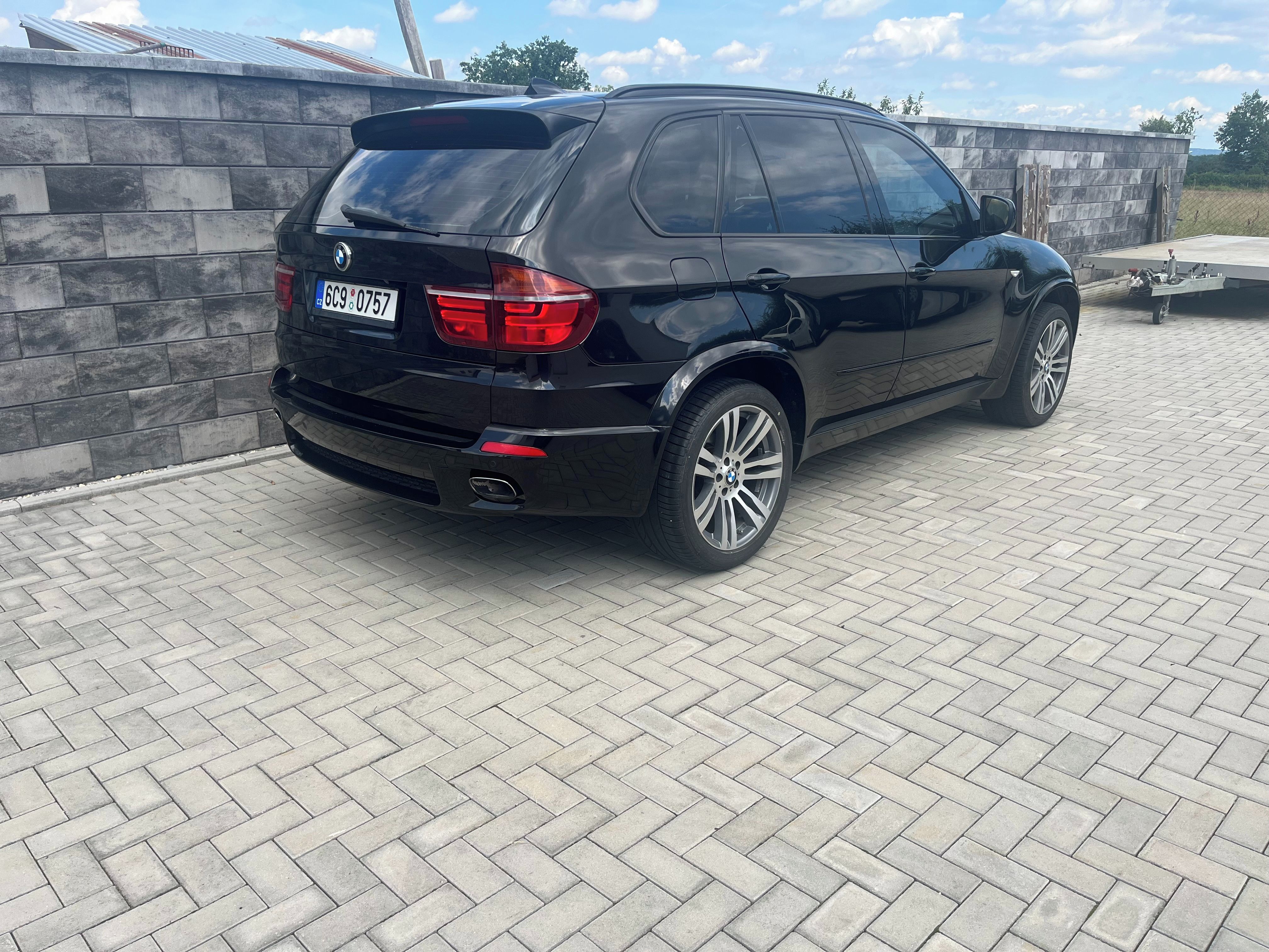 BMW X5 - fotka 3