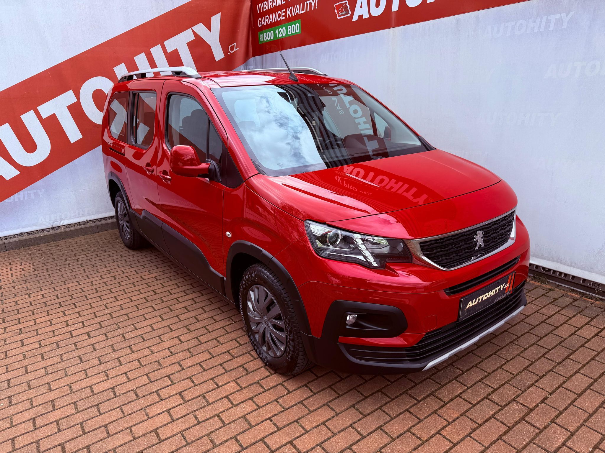 Peugeot Rifter, 1.5 Blue-HDi Allure Long Aut. - fotka 5
