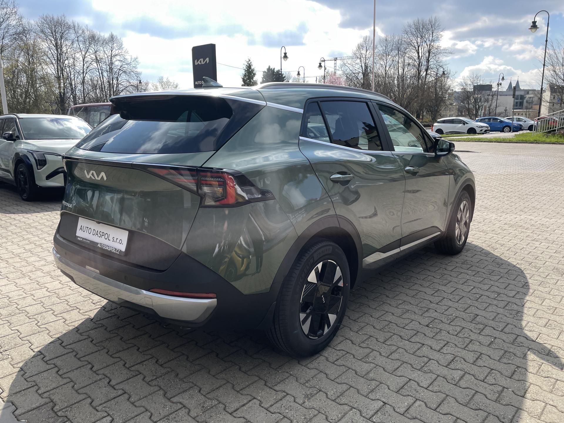 Kia Sportage, 1.6T-GDI 7DCT EXCLUSIVE+PLUS - fotka 3