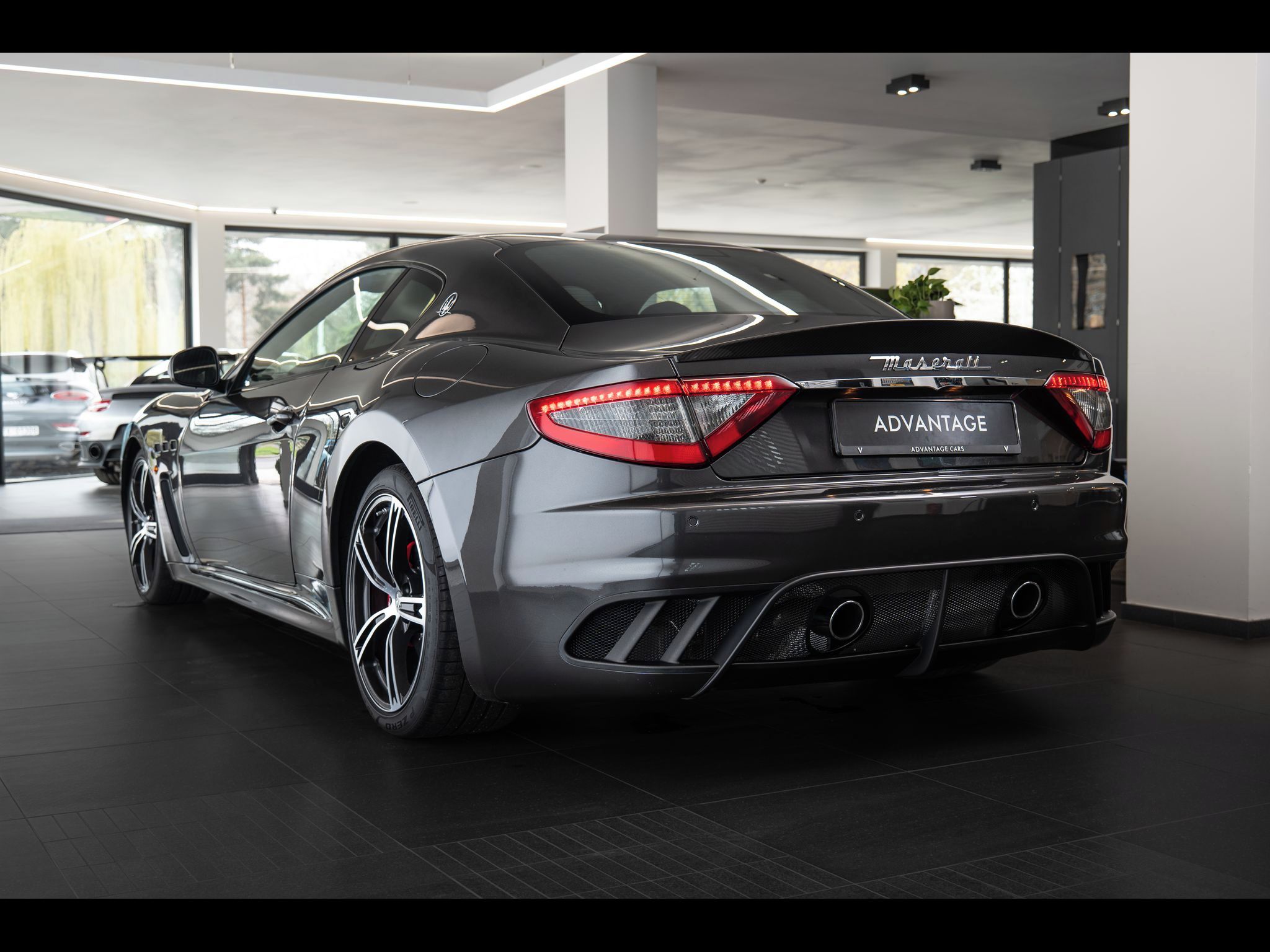Maserati GranTurismo - fotka 4