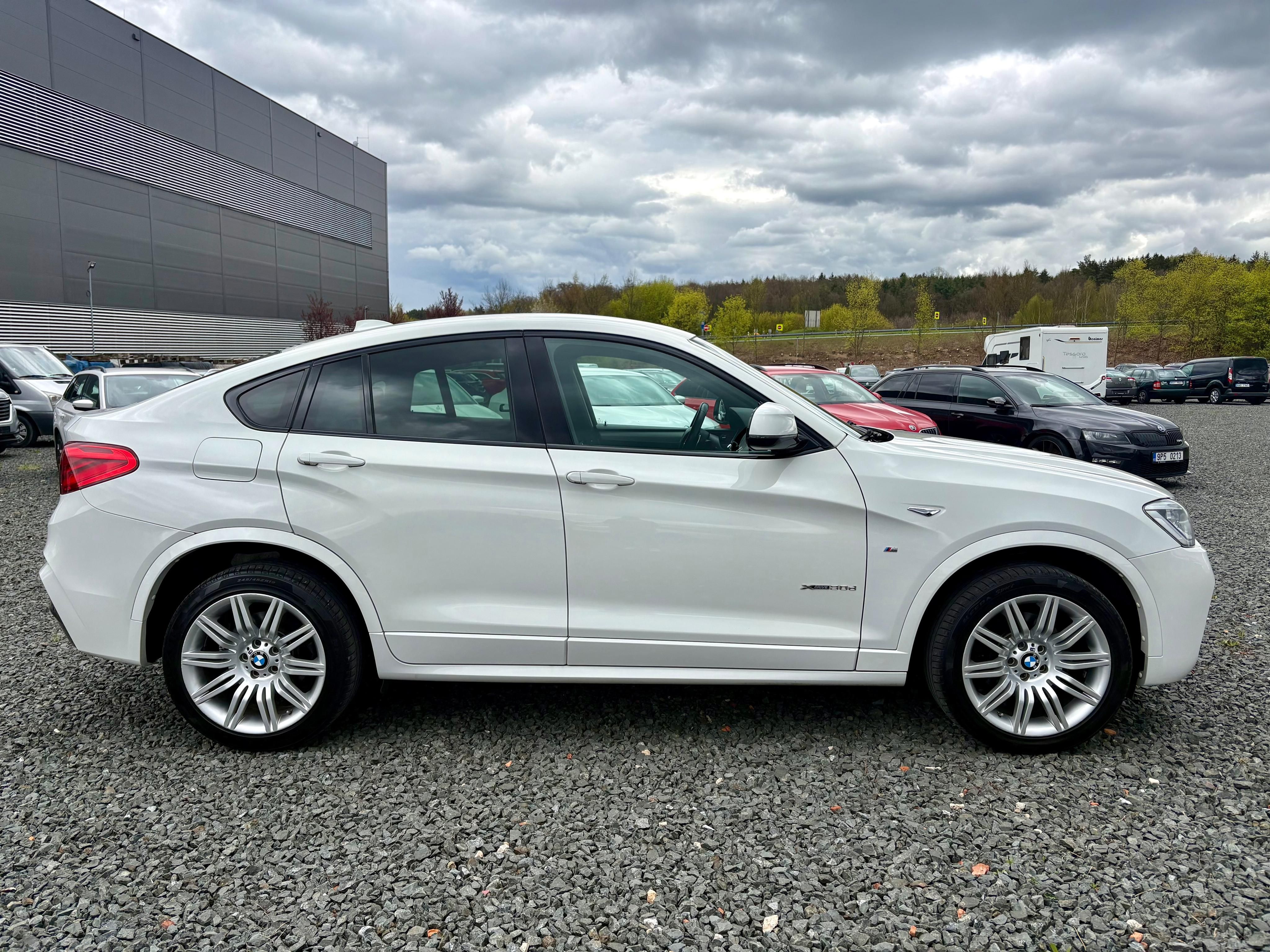 BMW X4, 30D 190kw M Packet XDrive Aut - fotka 4