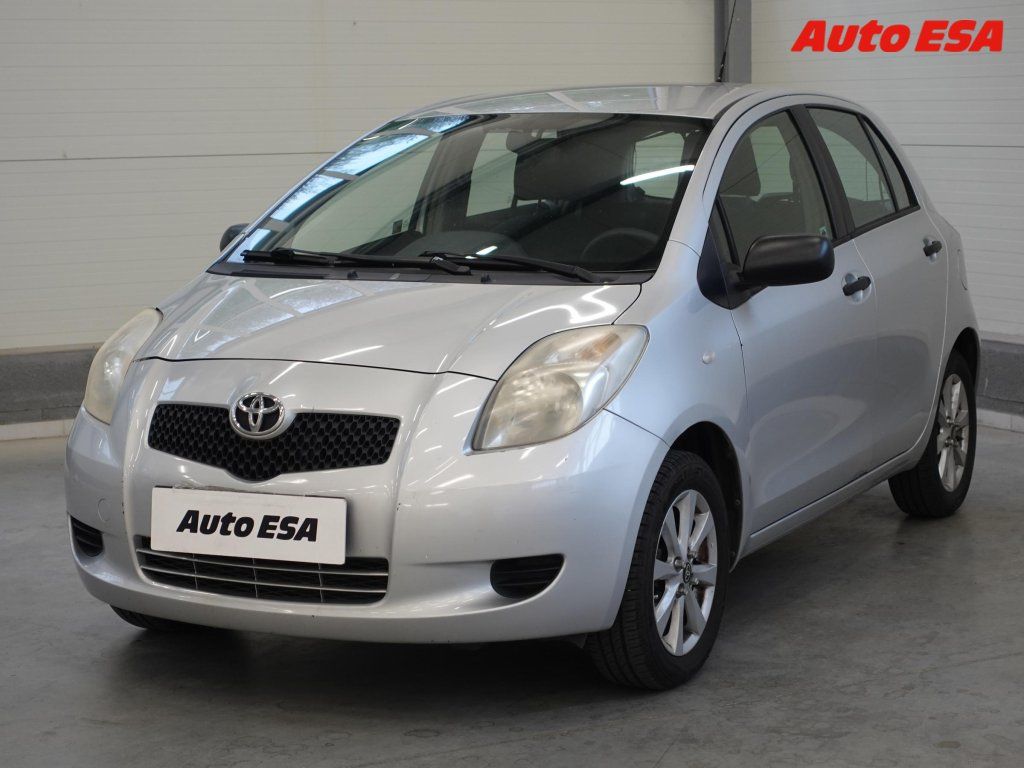Toyota Yaris, 1.1VVT-i - fotka 3