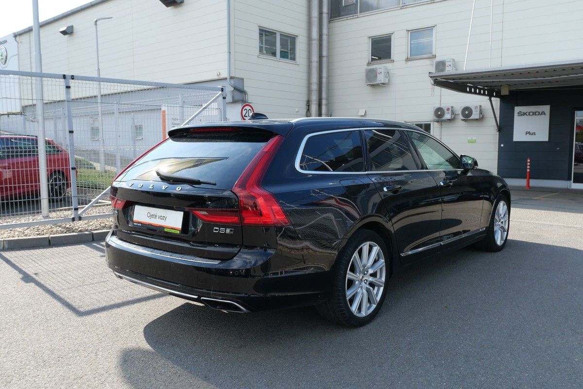 Volvo V90, 2.0 173 kW - fotka 3