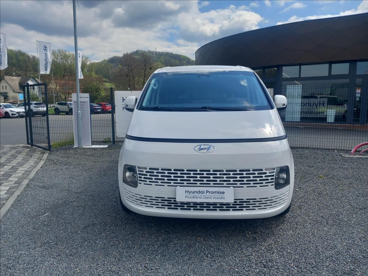 Hyundai Staria, 2,2 CRDI MT COMFORT 4x2 - fotka 2