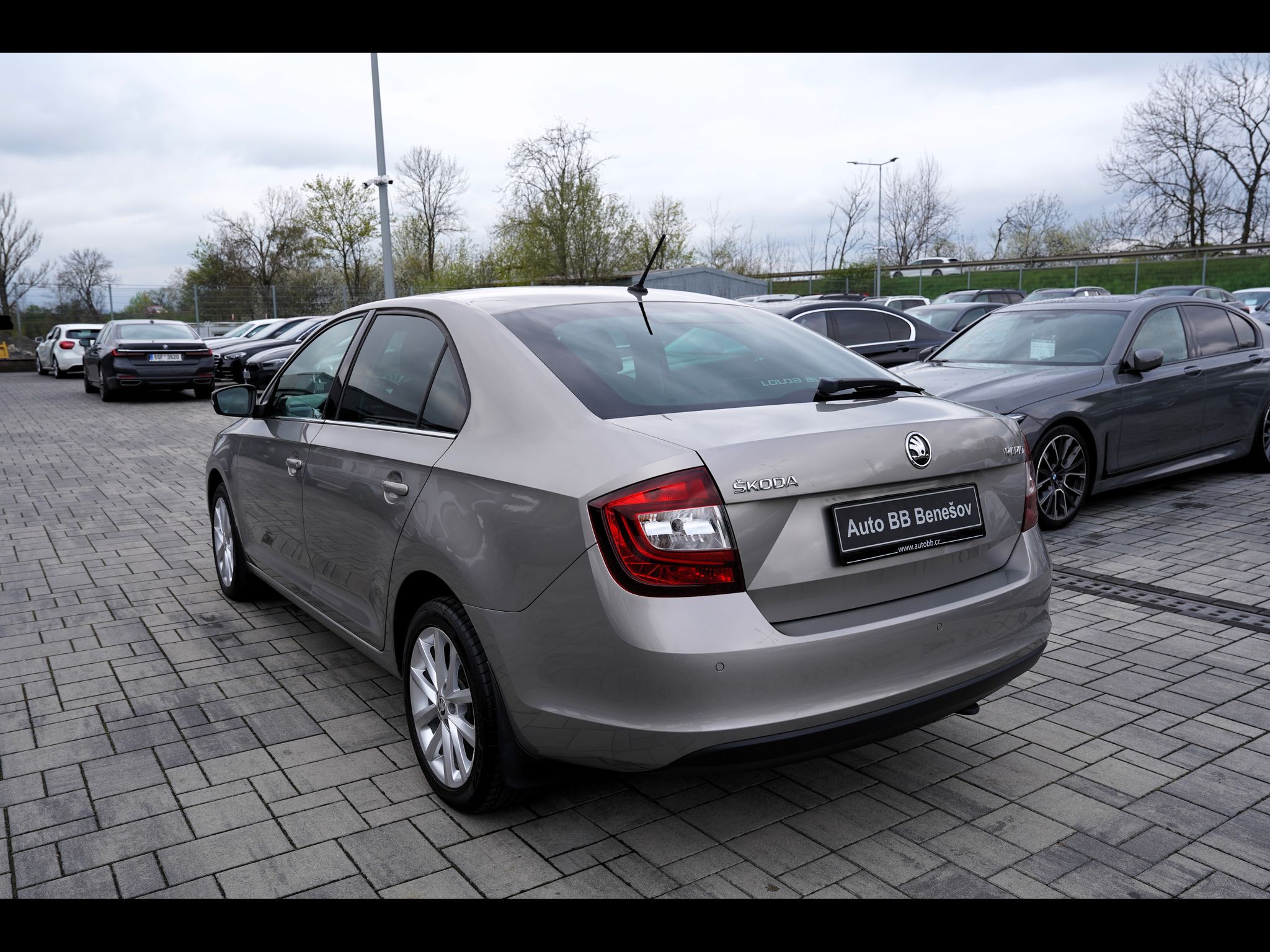 Škoda Rapid, 1.0 TSI  Style, manuál, ČR - fotka 4