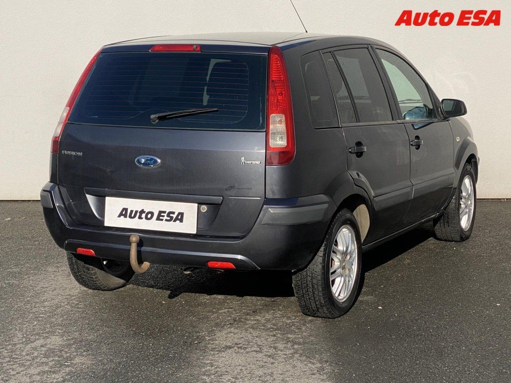 Ford Fusion, 1.4i,2.maj,ČR - fotka 4