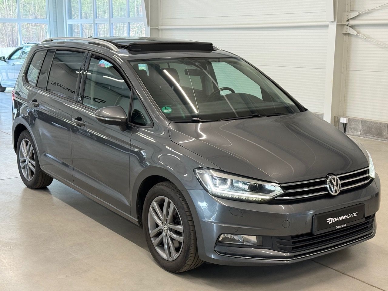 Volkswagen Touran, 2.0TDI, edice SOUND, 7 MÍST - fotka 3