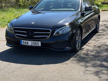 Mercedes-Benz E200d