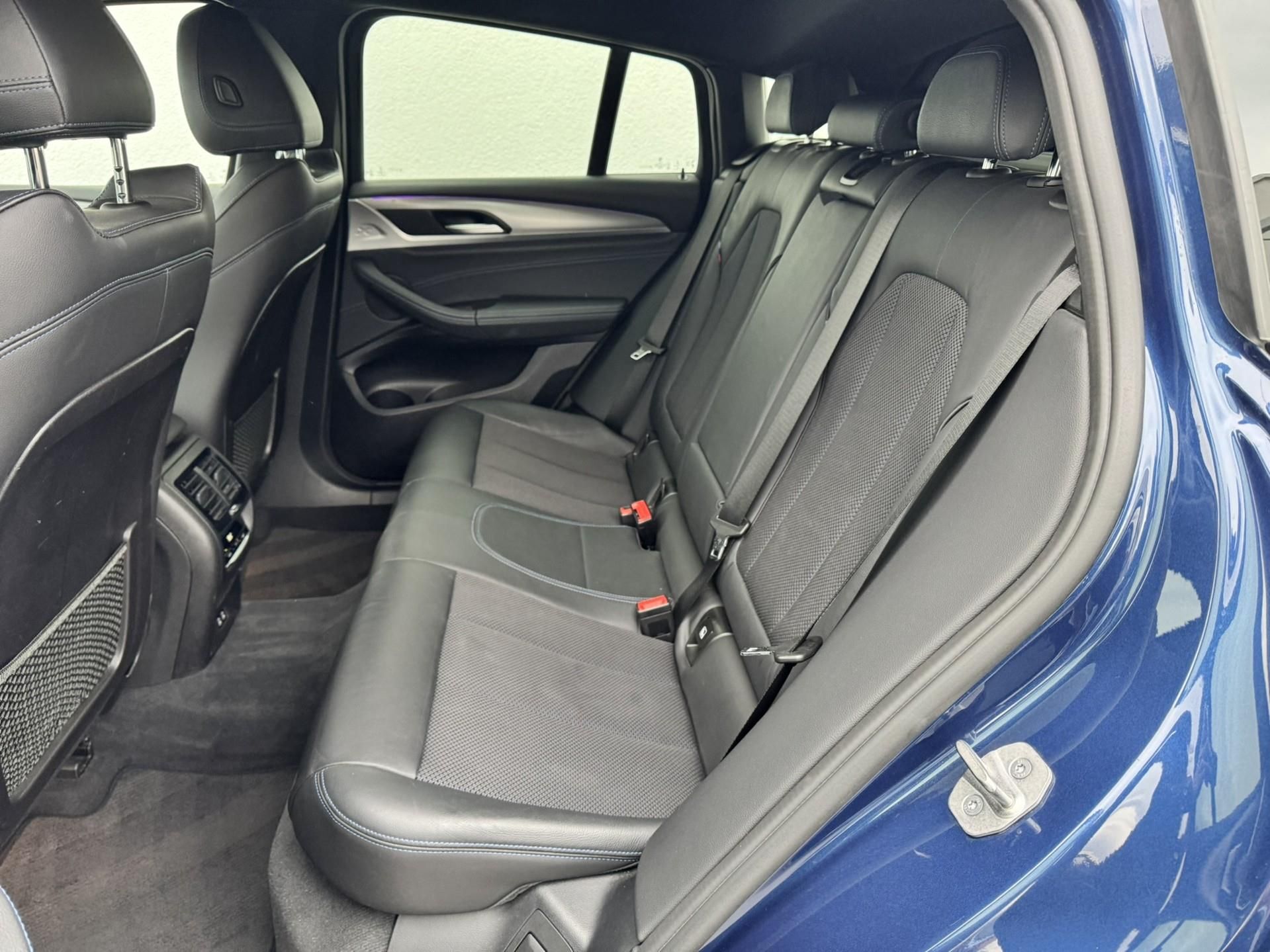 BMW X4, X4 xDrive20d Mpaket - fotka 6