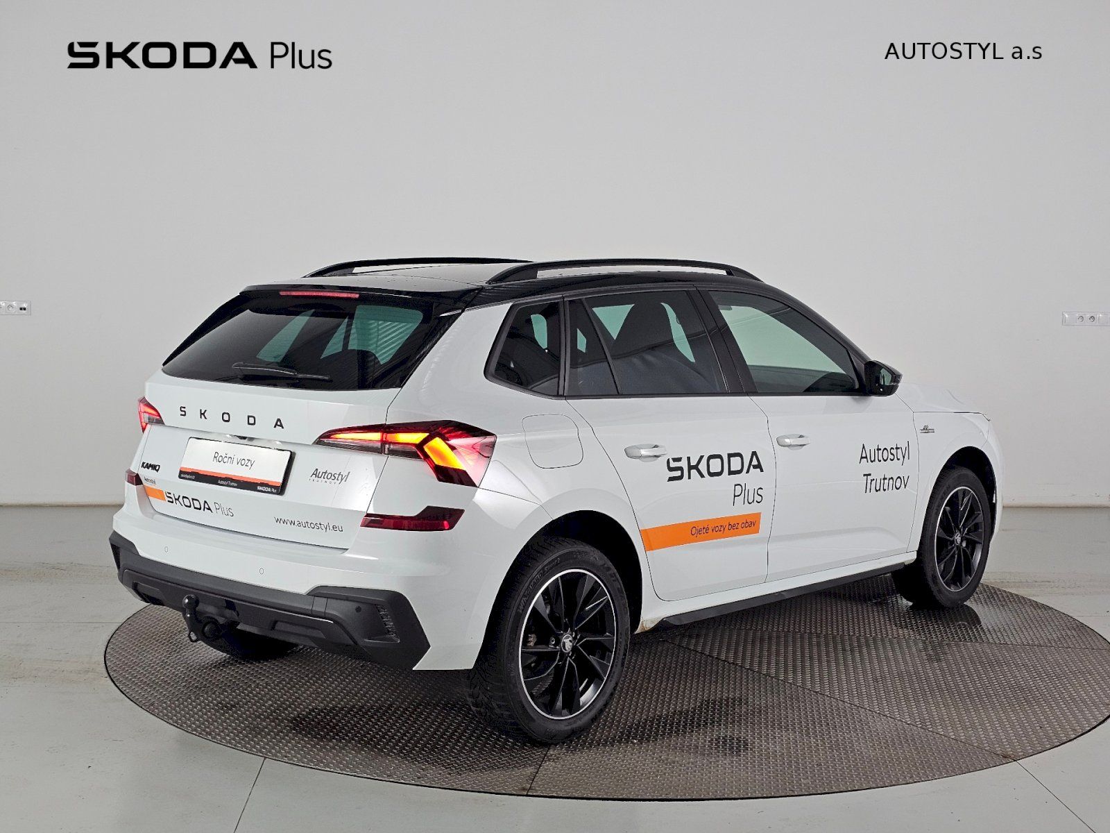 Škoda Kamiq, 1.0TSI 85kW DSG MONTE CARLO TA - fotka 2