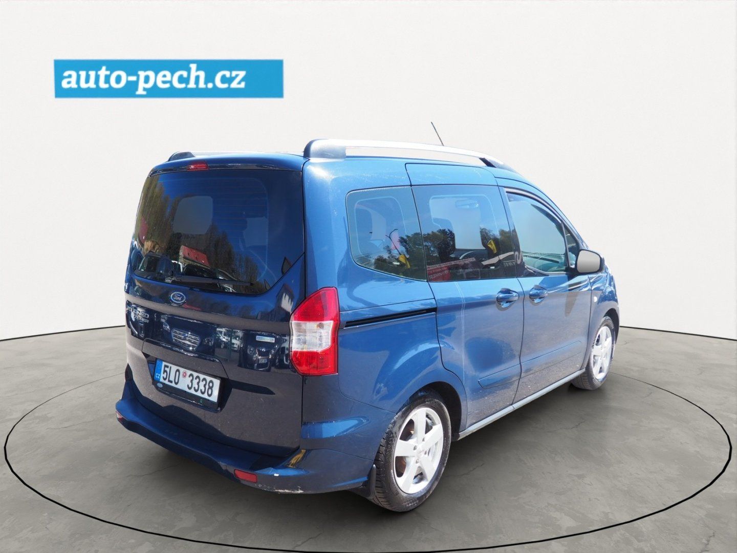 Ford Tourneo Courier, 1.0i EcoBoost, 74 kW - fotka 4