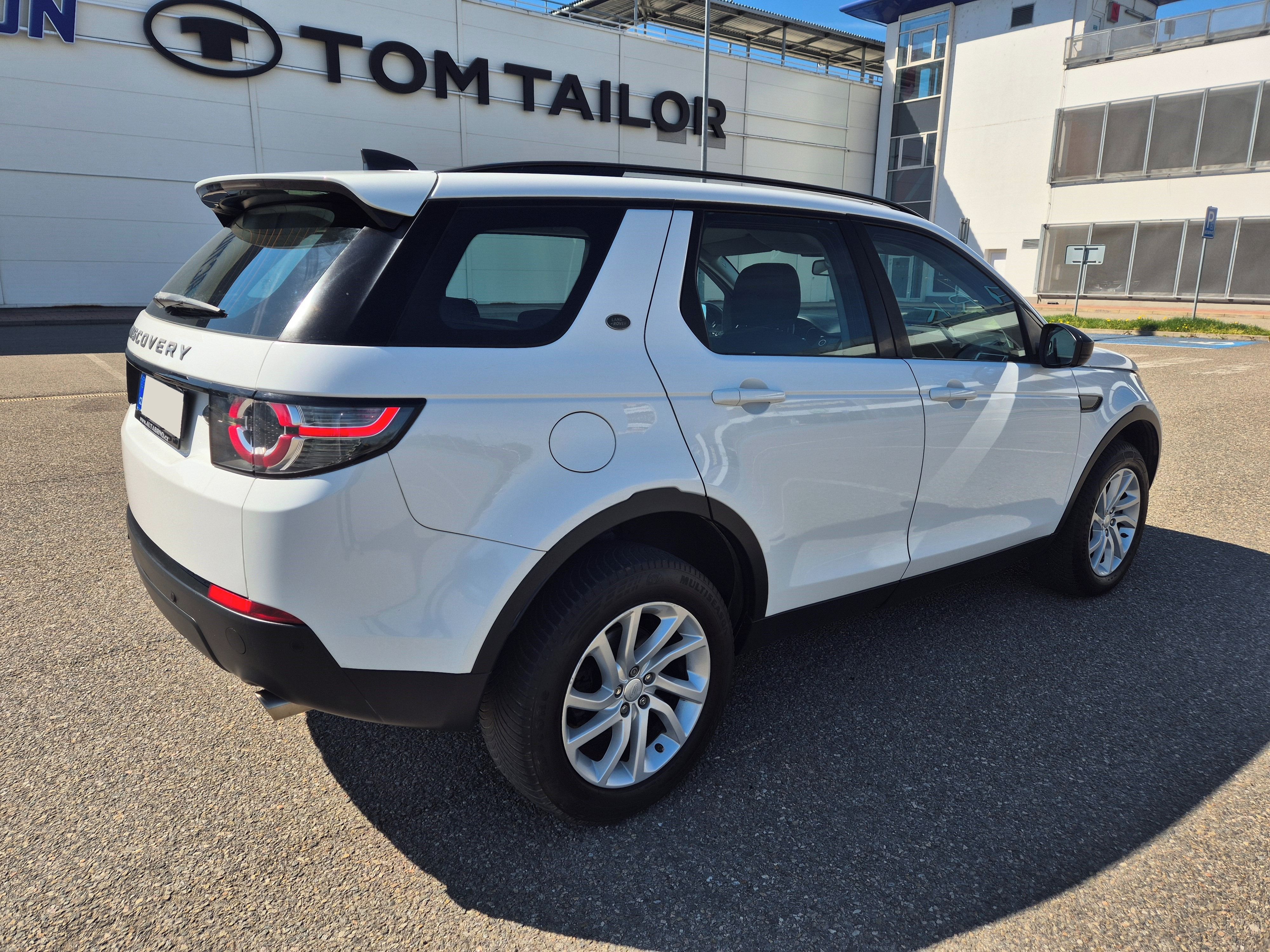 Land Rover Discovery Sport, 2.0TD4 SE 4x4 1 MAJITEL AUTOMA - fotka 5