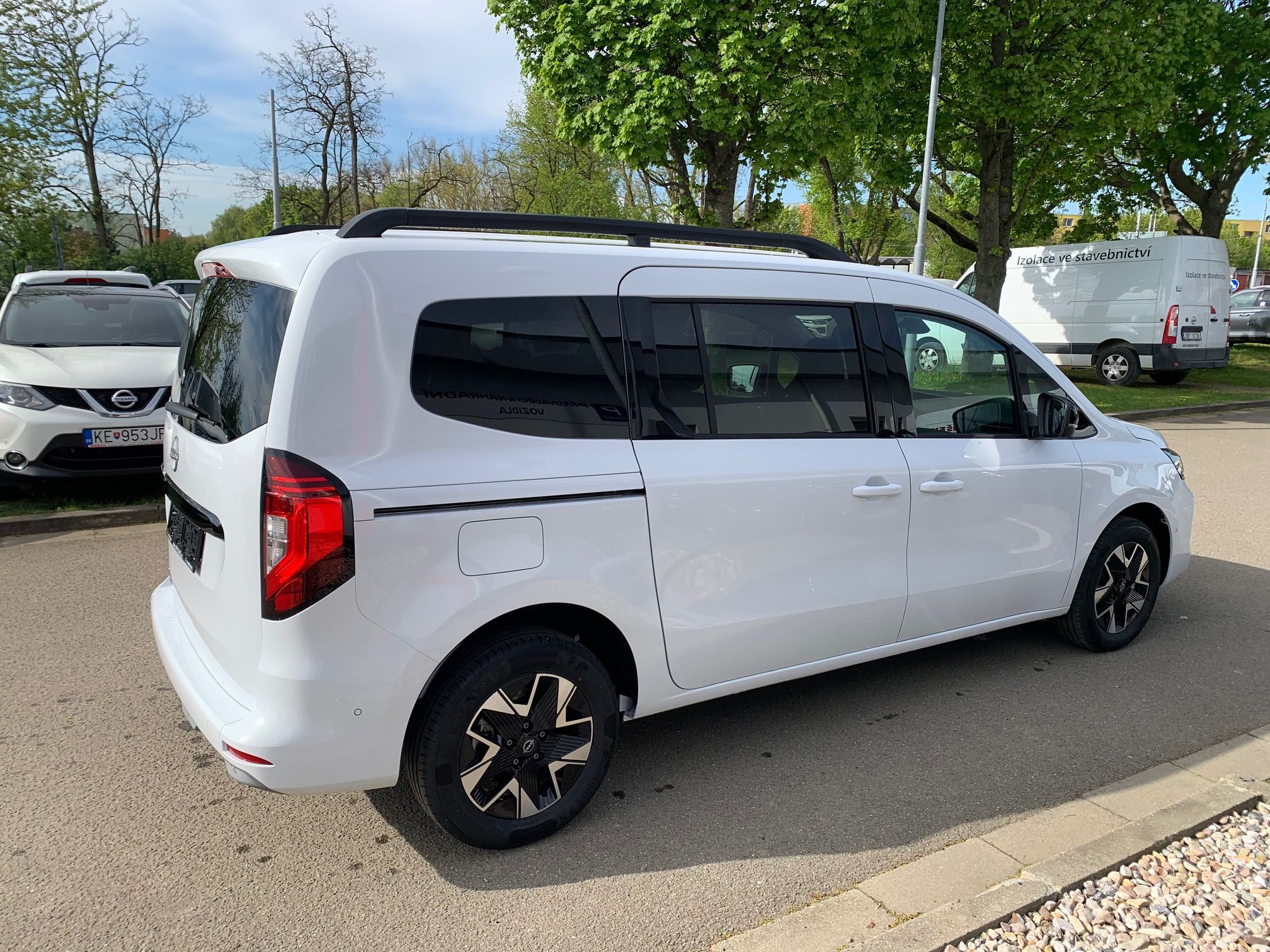 Nissan Townstar, COMBI L2 1.3DIG-T AT Tekna 7s - fotka 3