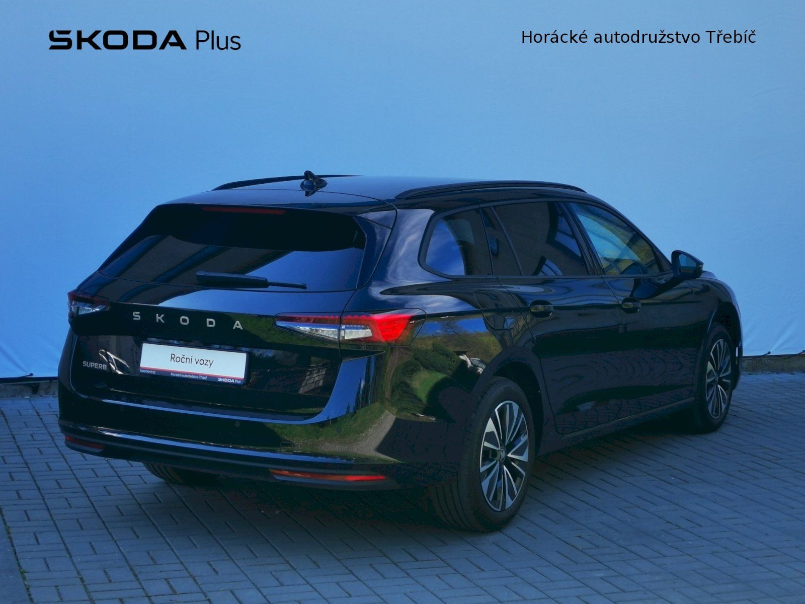 Škoda Superb, Combi 2,0 TDI DSG 110kW Select - fotka 2