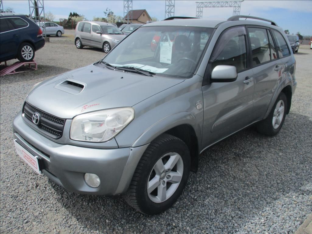 Toyota Rav4, 2,0 D4D, 4x4,digiklima,tažné, - fotka 3