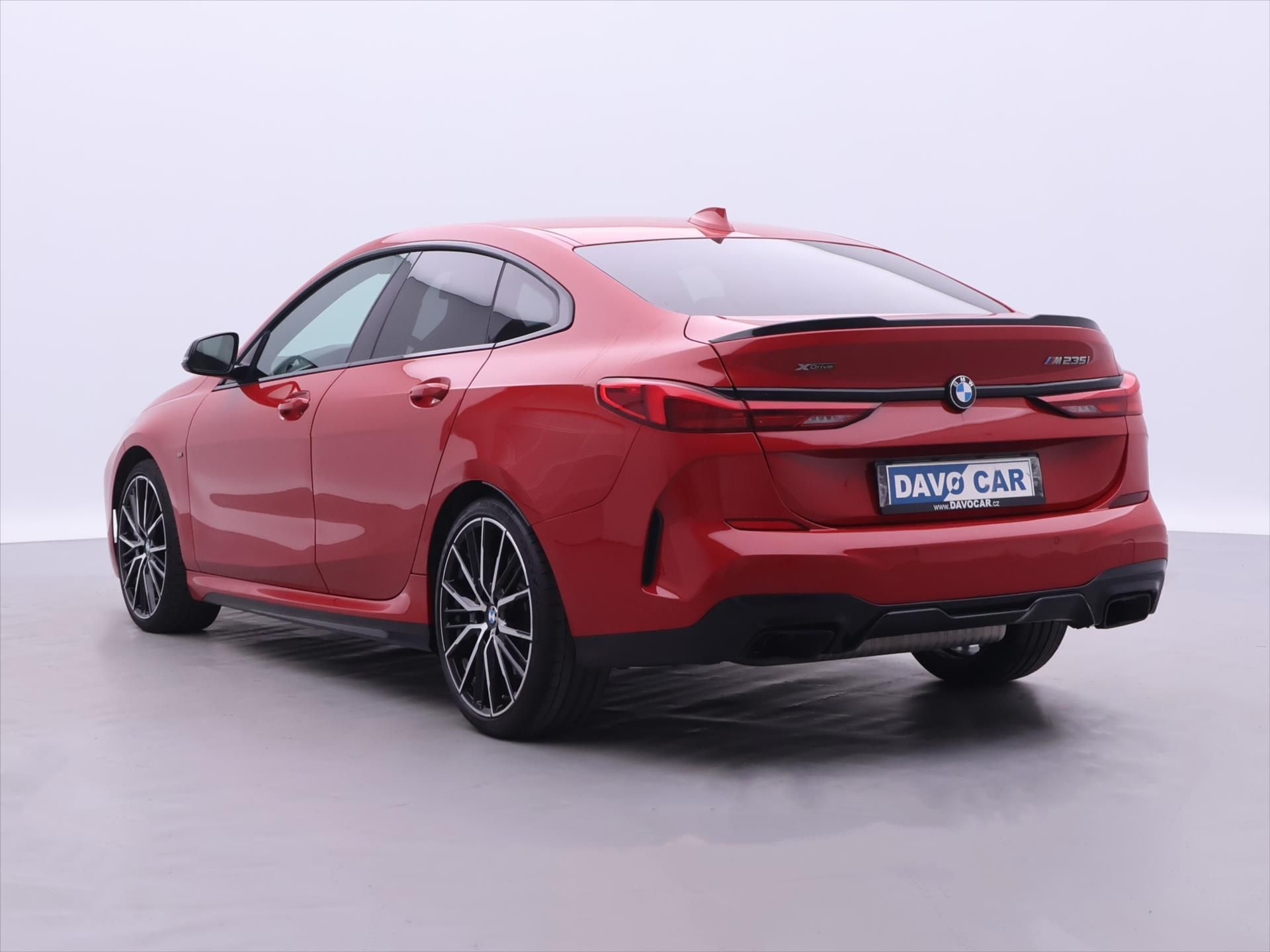 BMW Řada 2, 2,0 M235i 225kW CZ xDrive - fotka 5