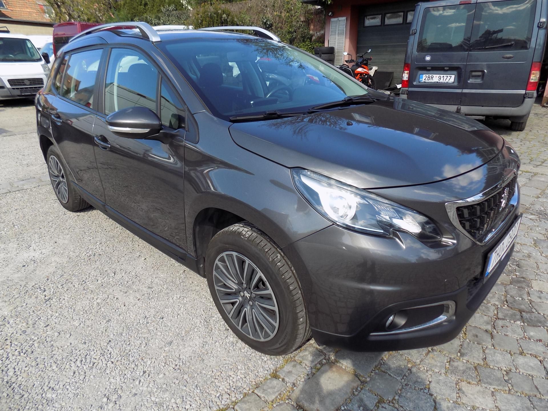 Peugeot 2008, 1,2I 60 KW ACTIVE, TAŽNÉ, ČR - fotka 5