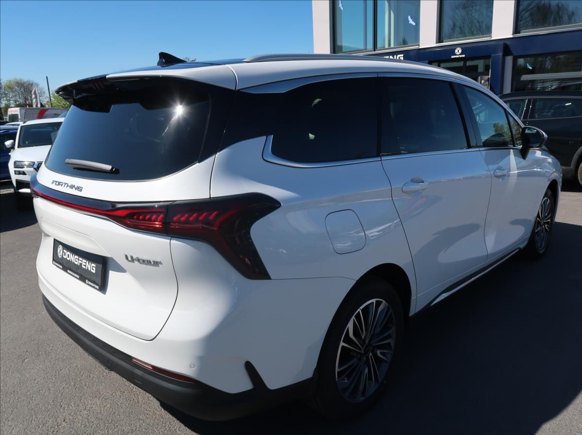 Dongfeng U-Tour, 1,5 T 130 kW ExclusiveFR 7míst - fotka 3
