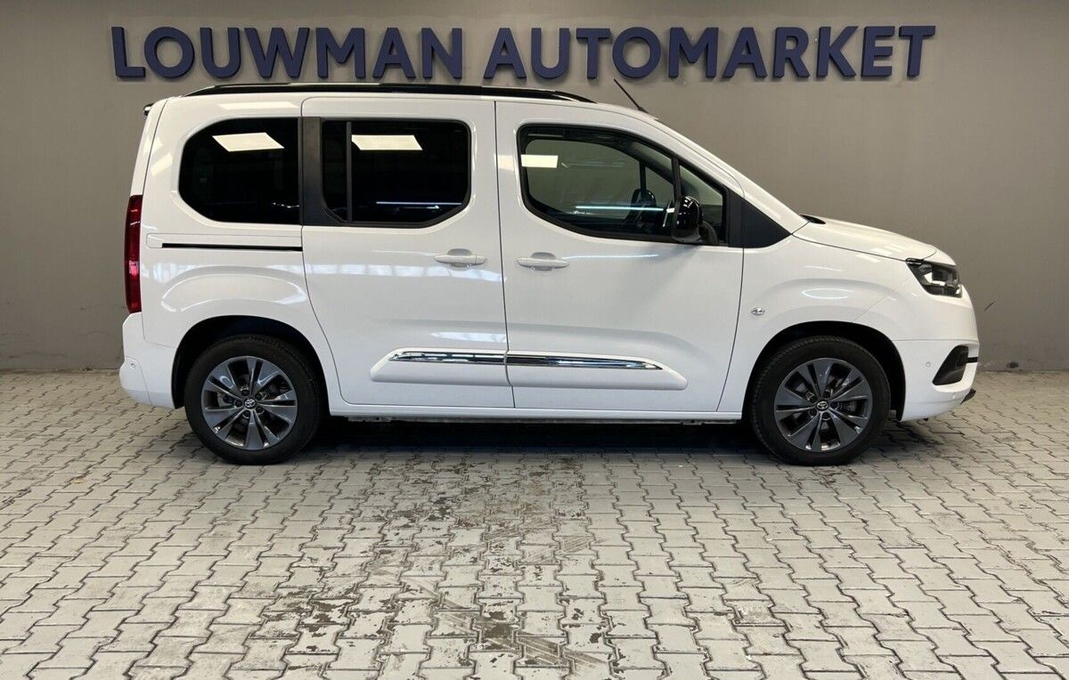Toyota Proace City Verso, 1,5 8AT FAMILY L1 PANO - fotka 3