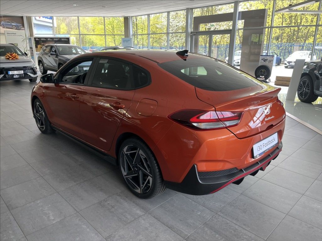 Hyundai i30, 1,5 T-GDi MT  Fastback N Line - fotka 4
