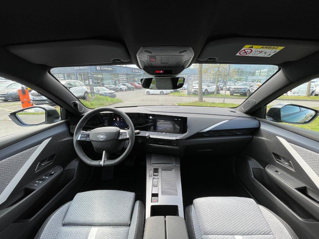 Opel Astra, MHEV ST 1.2T 145k Edition AT6 - fotka 3