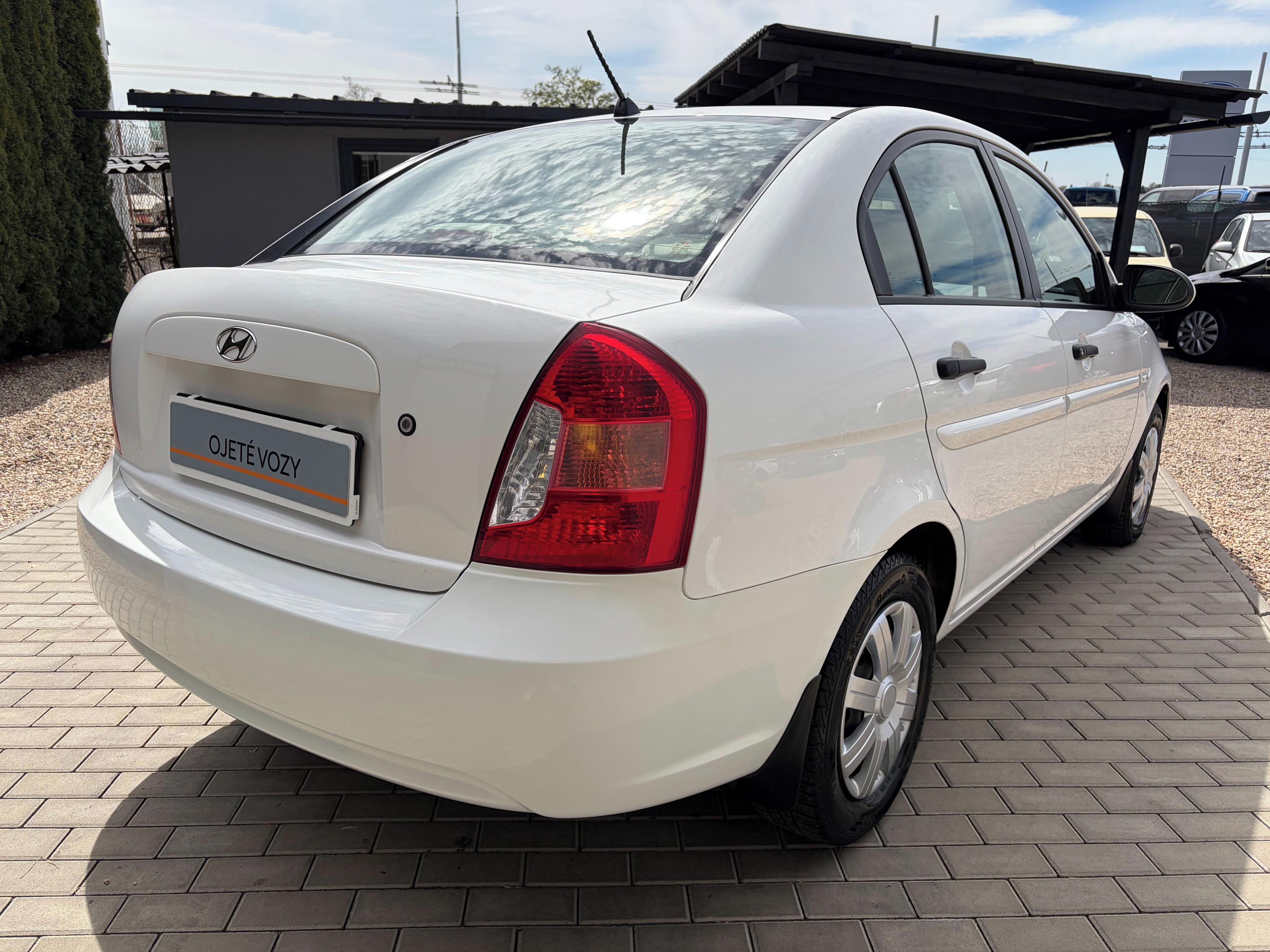Hyundai Accent, 1.4i 71KW, Klima, Serviska - fotka 4