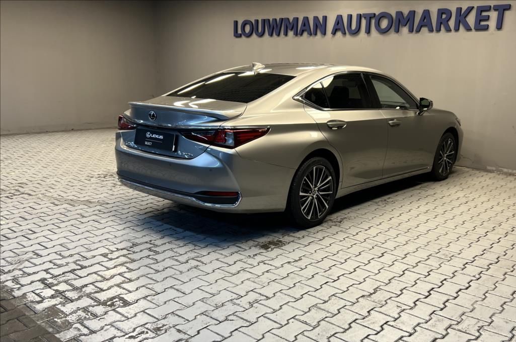 Lexus ES 300h, 300H 2,5 HEV LIMITED EDITION - fotka 2