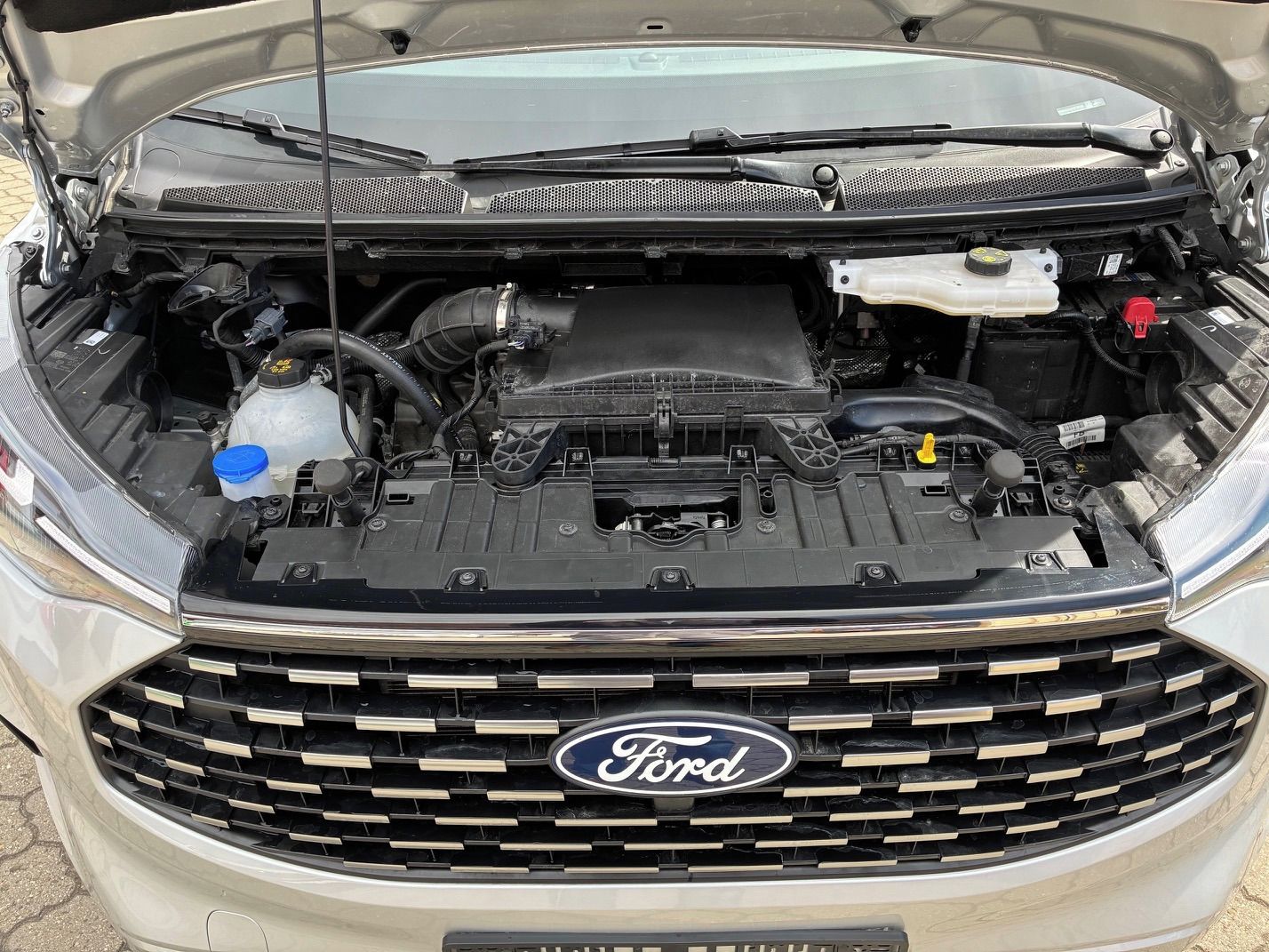 Ford Tourneo Custom - fotka 2