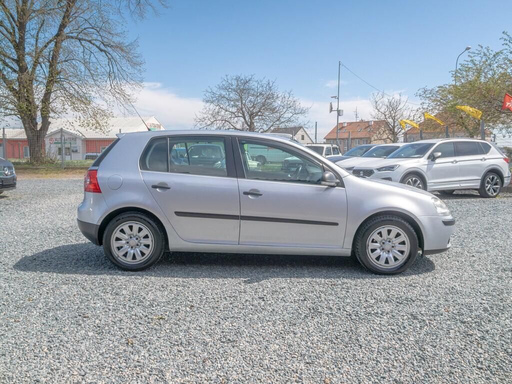 Volkswagen Golf, 1.9TDI 77KW DSG - TAŽNÝ - fotka 4