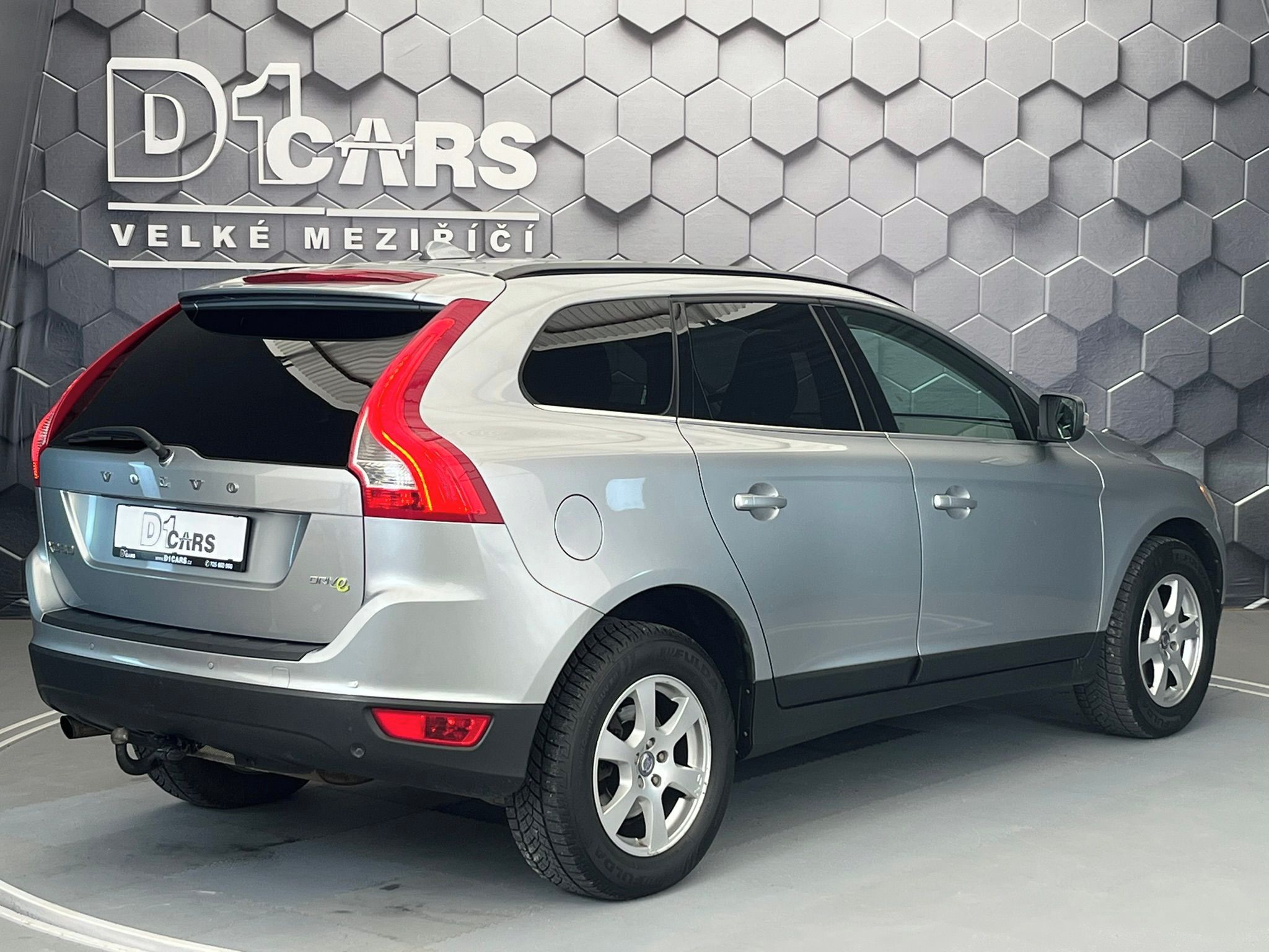 Volvo XC60, D3 MOMENTUM manuál - fotka 4